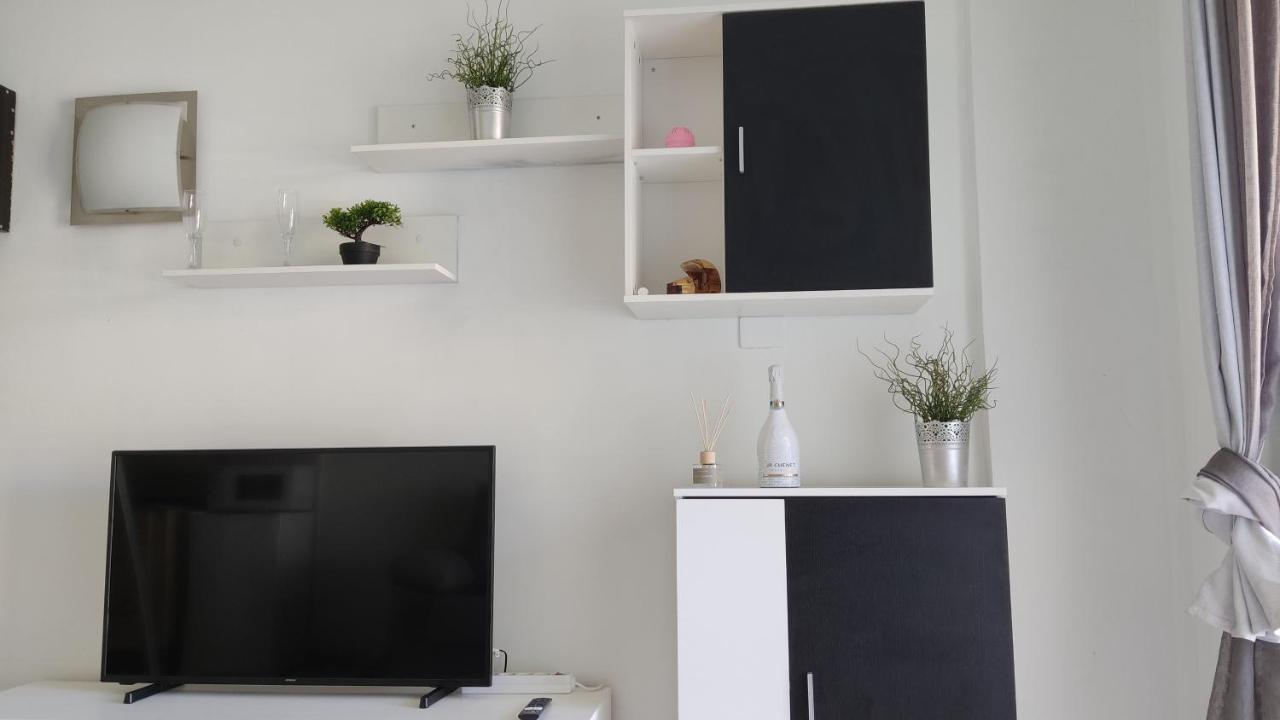Paseo De Gracia - Lovely Studio By The Sea! Лос Кристианос Экстерьер фото